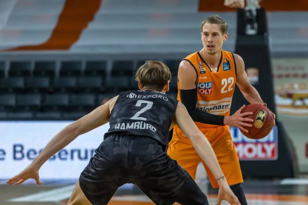 在庄严肃穆 在庄严肃穆