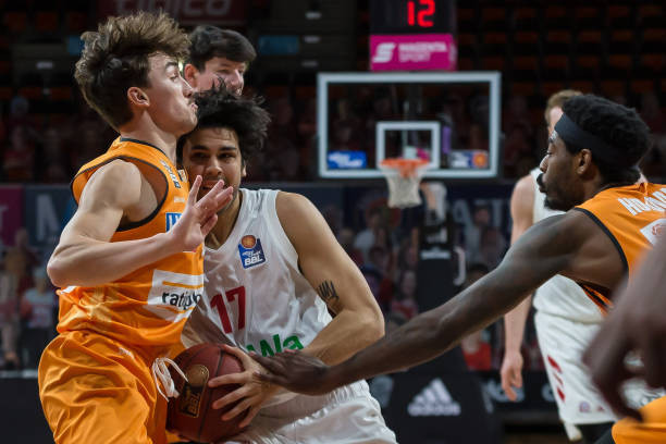 超联赛中不 超联赛中不